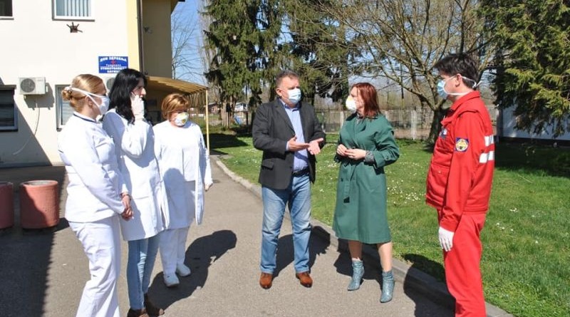 Градоначелник Зоран Аџић са сарадницима посјетио Дом здравља и Болницу Градишка