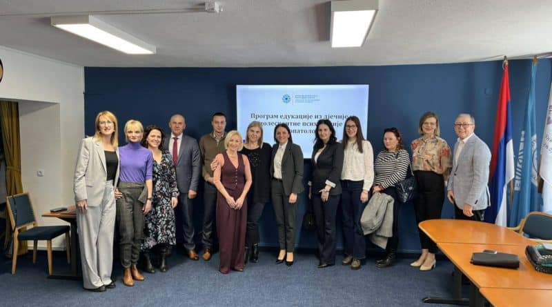 ЈЗУ “Дом здравља” Градишка међу 12 домова здравља који су укључени у “Програм едукације из дјечије психологије и психопатологије” ЈЗУ “Дом здравља” Градишка међу 12 домова здравља који су укључени у “Програм едукације из дјечије психологије и психопатологије”